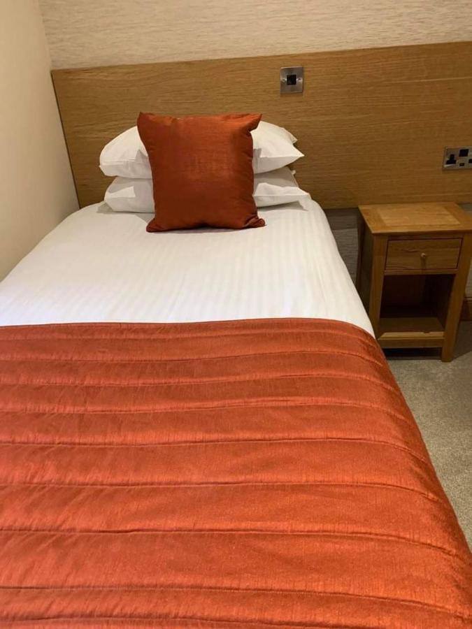 Victoria Hotel Kirkcaldy Ngoại thất bức ảnh
