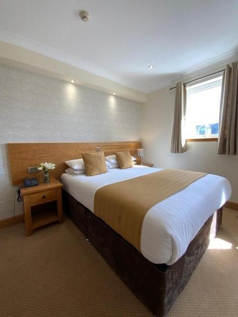 Victoria Hotel Kirkcaldy Ngoại thất bức ảnh