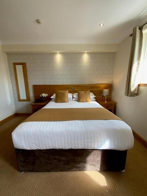 Victoria Hotel Kirkcaldy Ngoại thất bức ảnh