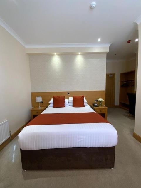 Victoria Hotel Kirkcaldy Ngoại thất bức ảnh