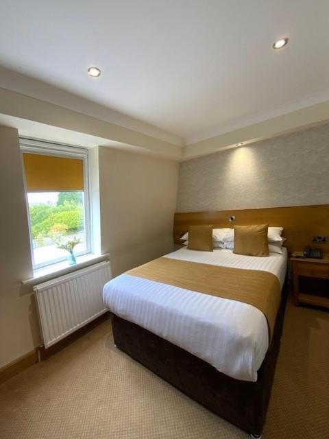 Victoria Hotel Kirkcaldy Ngoại thất bức ảnh